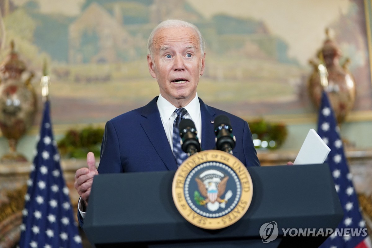 바이든, 시진핑과 돌아서자마자 "독재자" 발언…中 "매우 잘못"