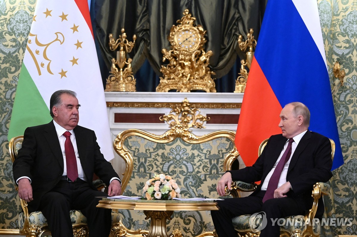 푸틴, 타지키스탄 대통령과 회담…"우라늄·리튬 탐사"
