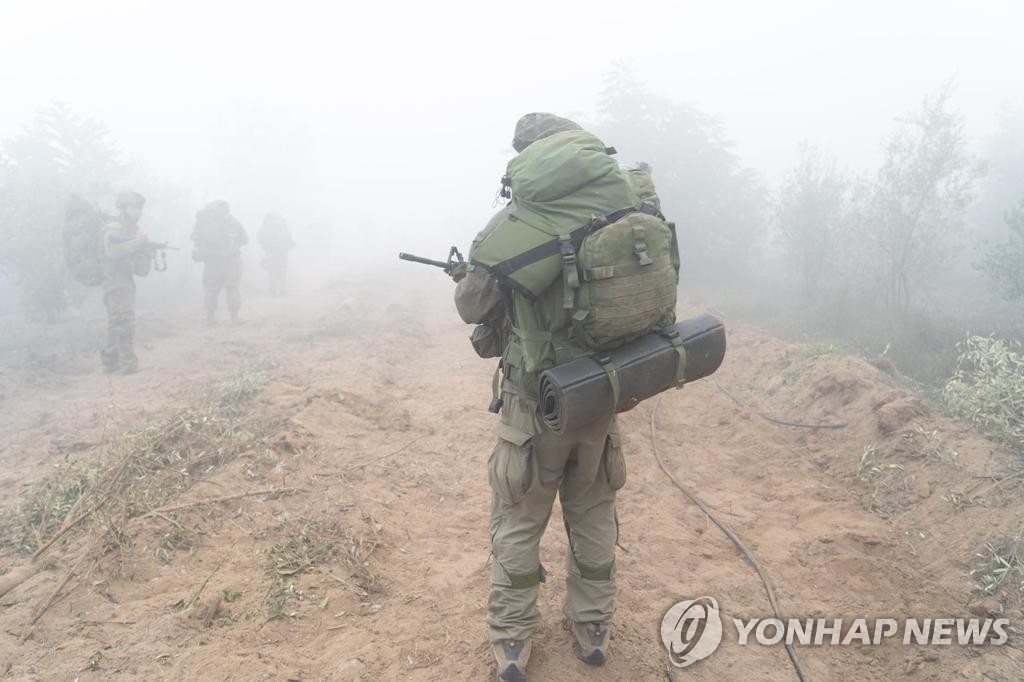 [이·팔 전쟁] 'IS 전술' 받아들인 하마스, 드론·터널로 항전