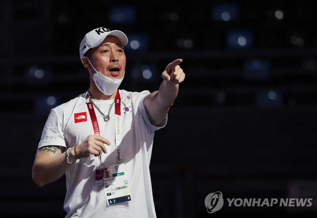 'IOC 코치상' 받은 펜싱 장태석 감독 "잘 따라준 선수들 덕분"