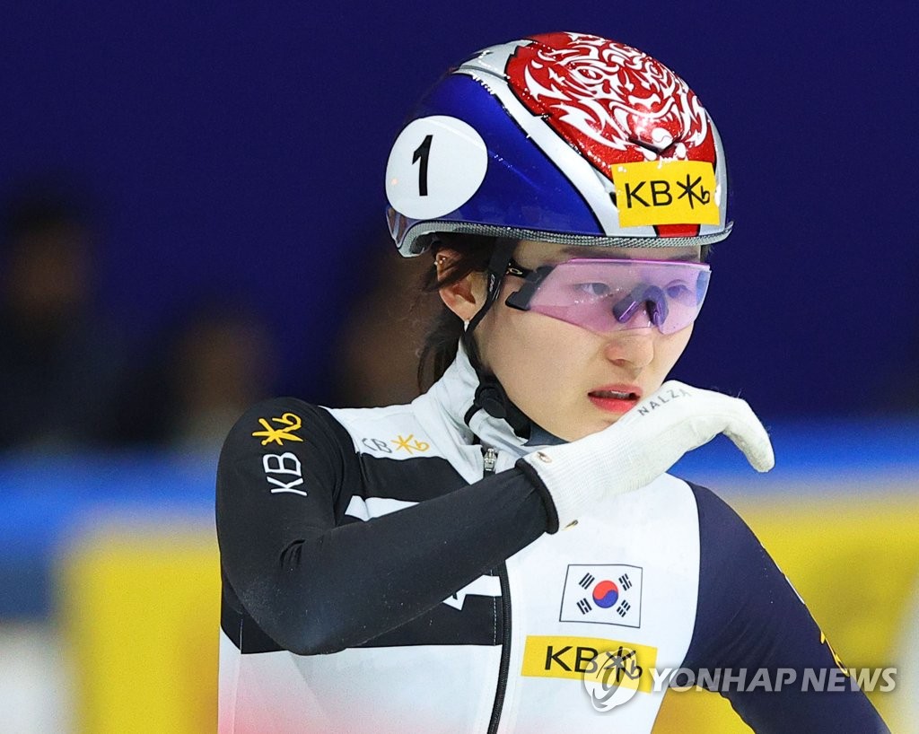 태극마크 반납한 쇼트트랙 최민정, 첫 국내대회서 1,500ｍ 3위