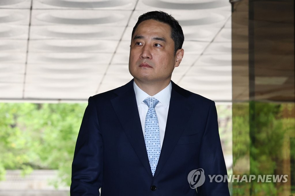 검찰, '도도맘에 허위 고소 종용' 강용석 징역 1년 구형