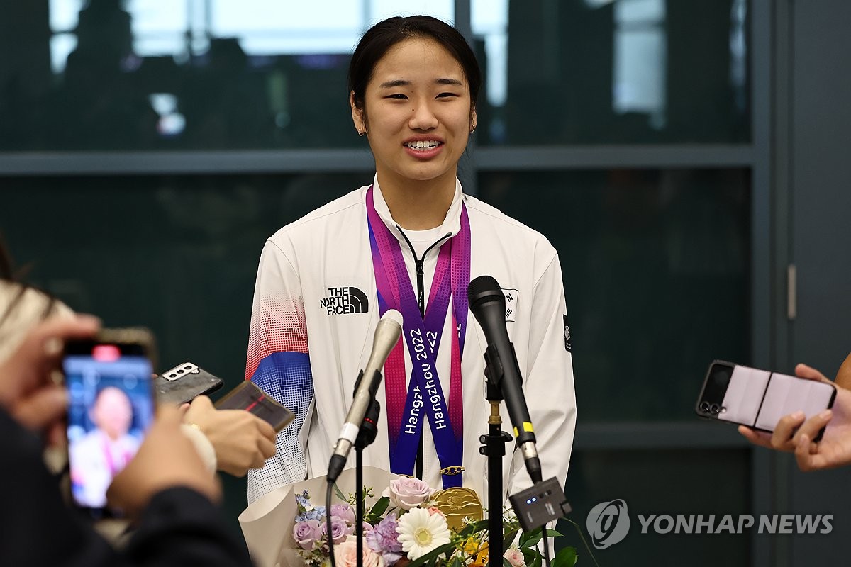 안세영, BWF 올해의 여자선수 후보…서승재는 2개 부문 지명