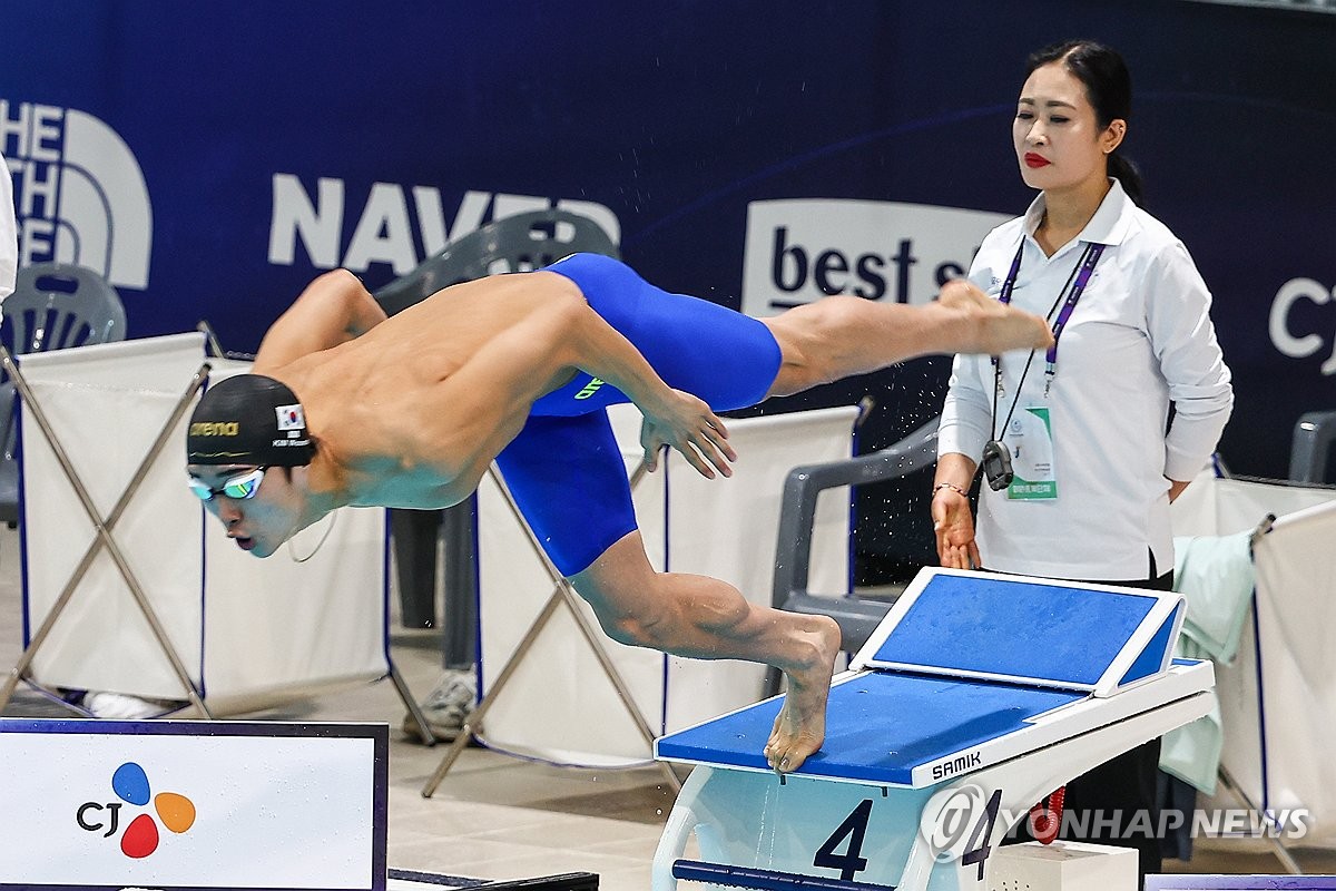 김우민과 도하서 경쟁할 클라크, 미국선수권 자유형 800ｍ 우승