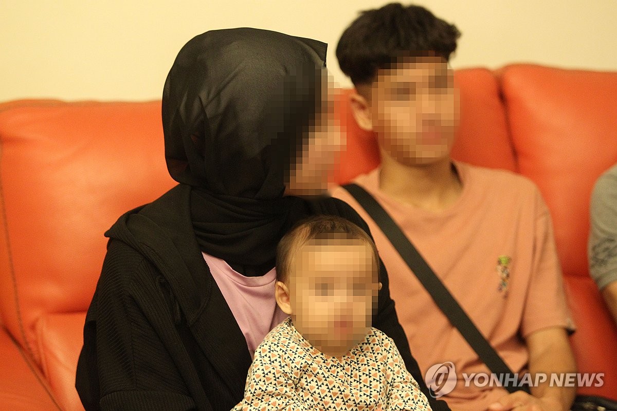 한국가족 5인의 가자 탈출기…"이러다 소리없이 죽겠다 싶었다"