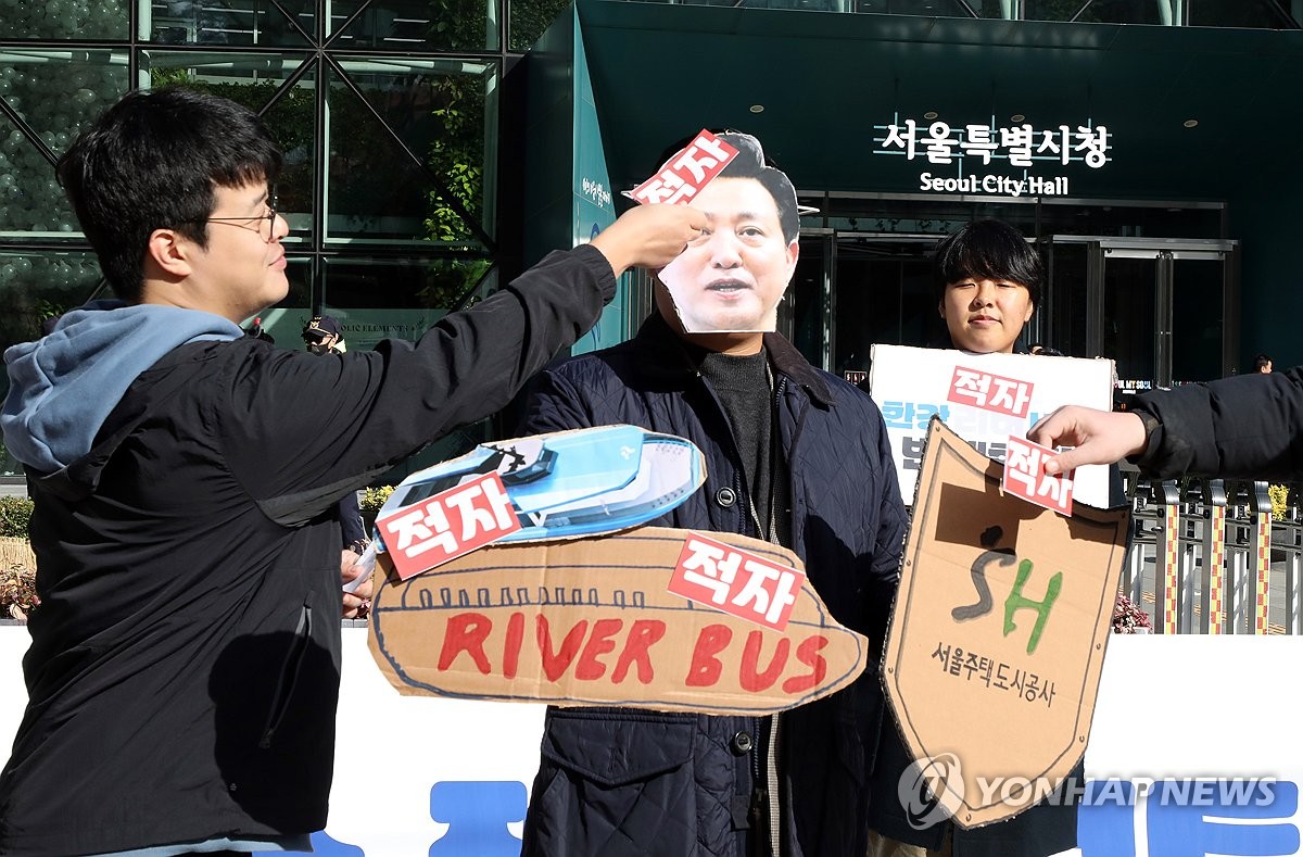 오세훈 "리버버스, 초기 적자 감수하고 '시민의 발'로"