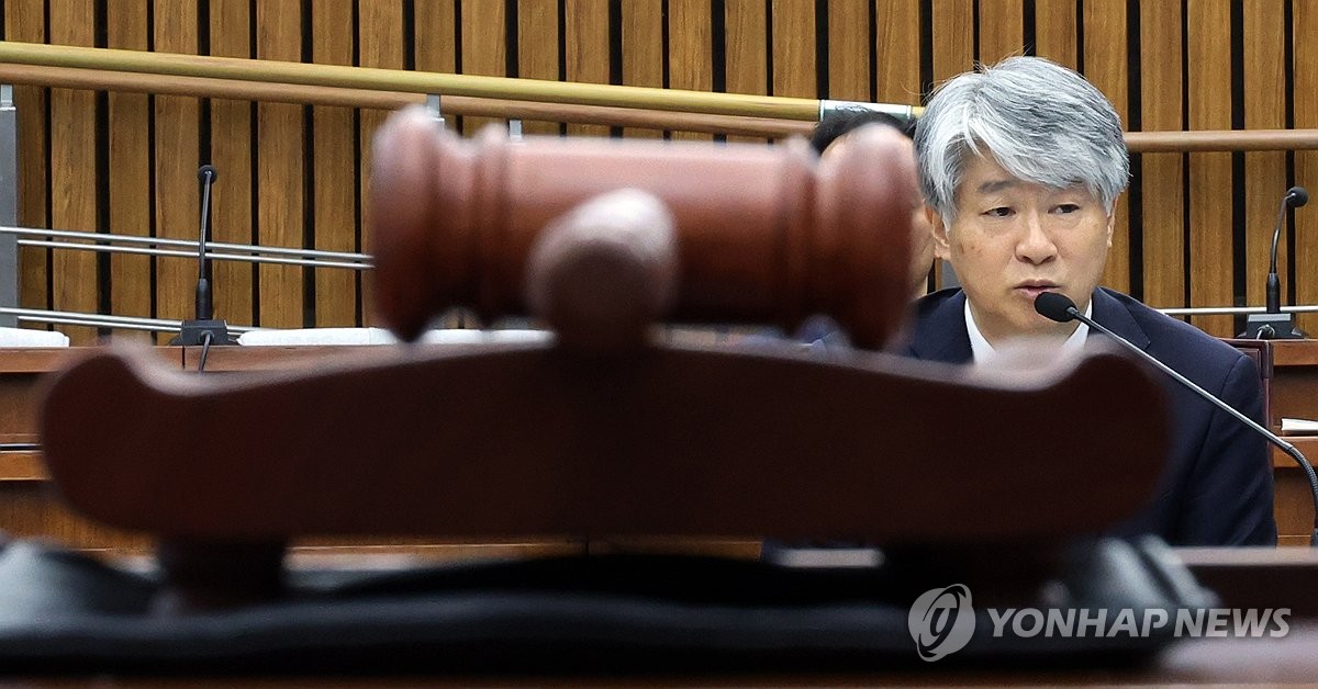 이종석 "언론사 압수수색, 기본권 침해 우려 있다면 자제해야"(종합)