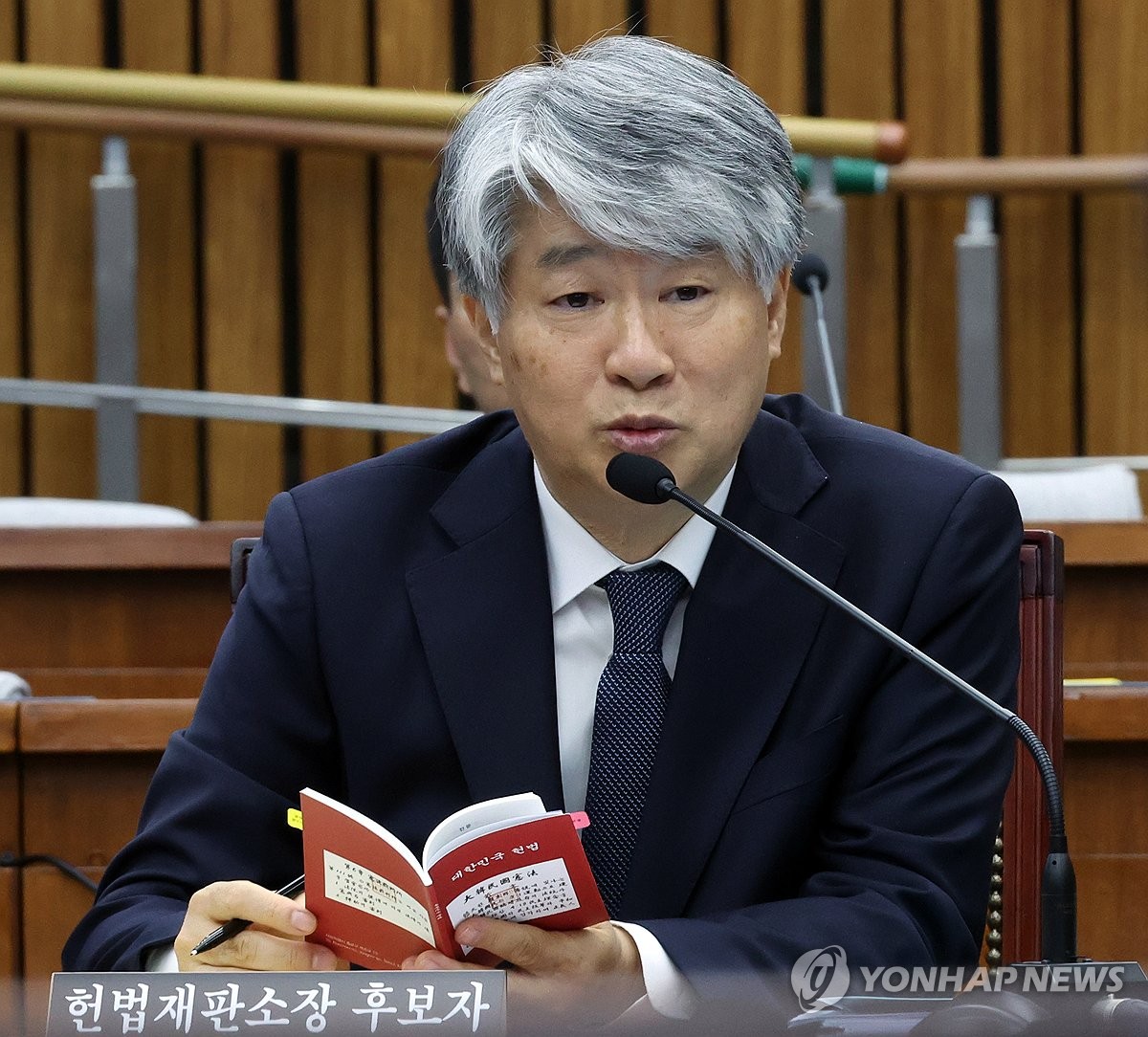 이종석 "언론사 압수수색, 기본권 침해 우려 있다면 자제해야"(종합)