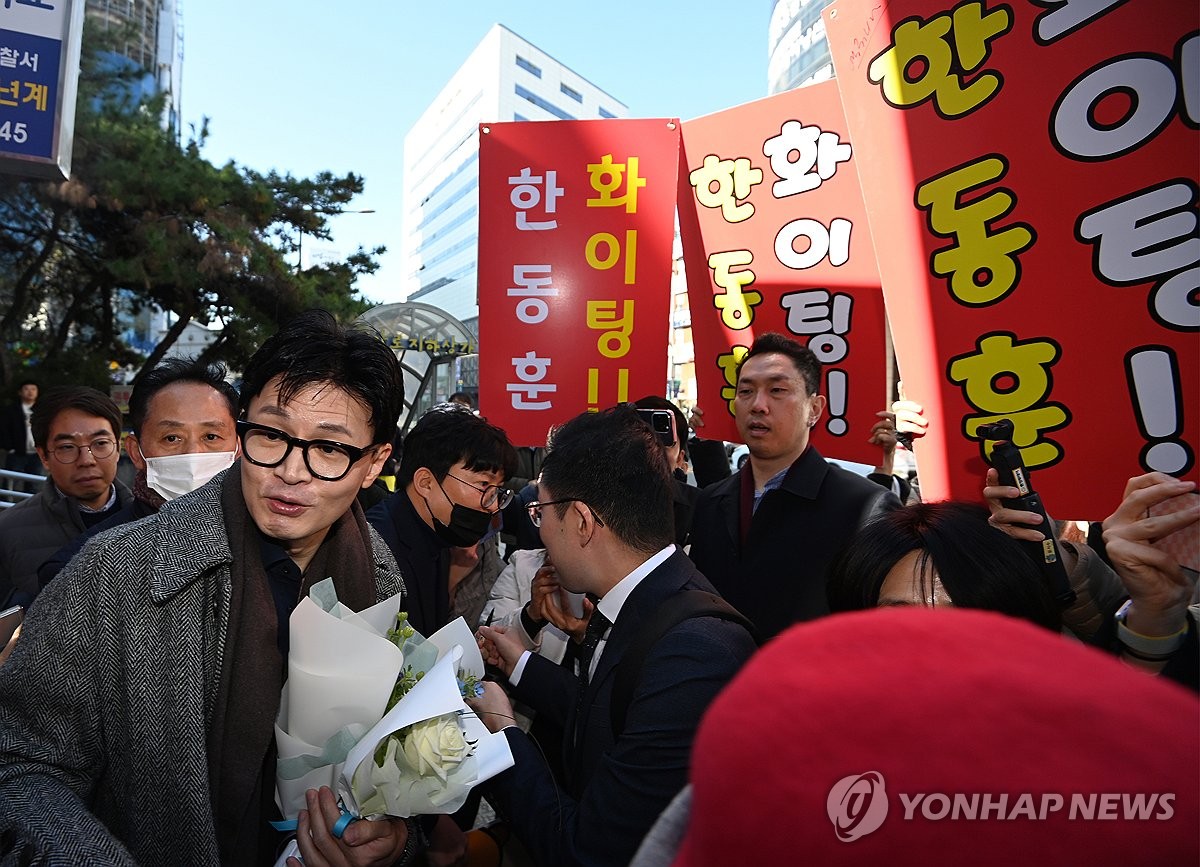 대전 찾은 한동훈 "여의도 300명 아닌 국민 5천만 문법 쓰겠다"(종합)