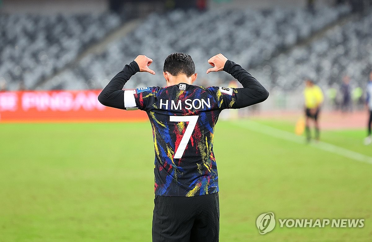 손흥민, 월드컵 예선 중국전서 멀티골…한국, 전반 2-0 앞서