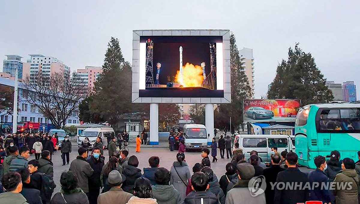 "북한 정찰위성, 하루에 한반도 상공 최소 2회 통과"
