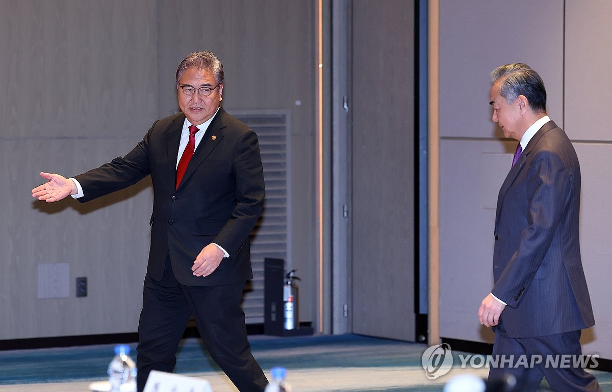 박진 "北도발중단, 中 역할해달라" 왕이 "앞으로도 건설적 역할"(종합2보)