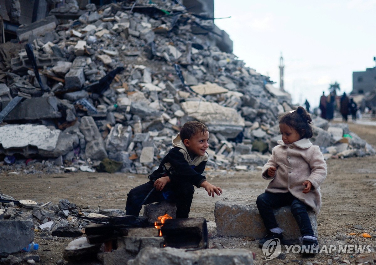 이·하마스 휴전 이틀 연장, 인질 20명 추가 석방…분수령 주목