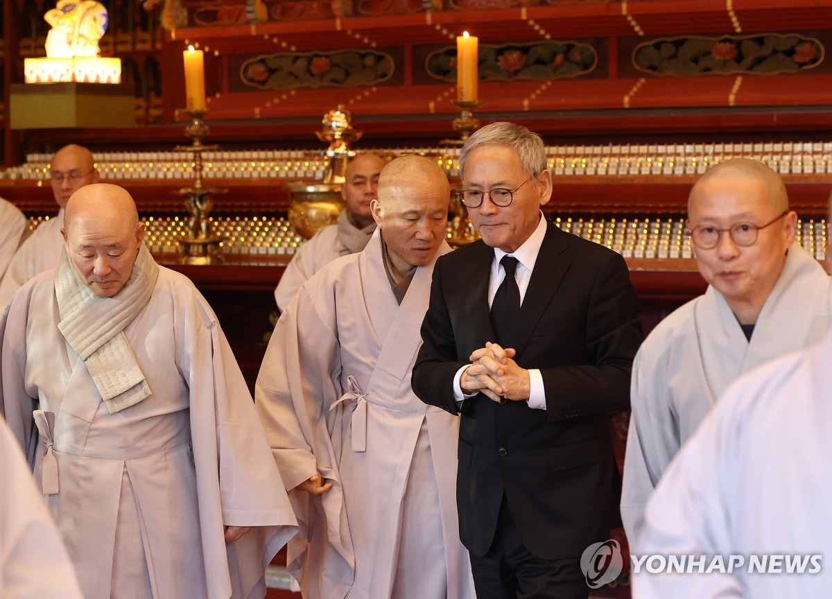 여야 정치인 자승스님 추모 행렬…"황망하다·가르침 주신 어른"(종합)