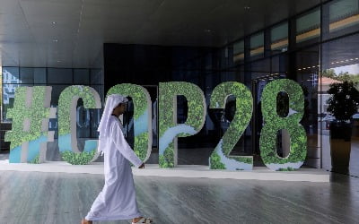 주최국 UAE, COP28을 '석유 판매 장터'로 악용하려 했다