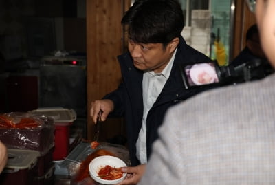  국내산 김치라더니…'60년 전통 맛집'도 버젓히 중국산