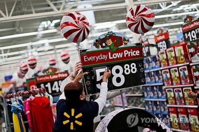 美 소매업계, 연말 쇼핑시즌 앞두고 재고 고민…할인판매 나서