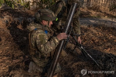 우크라, 남부전선에 크림반도 진격 발판…러 "지옥불 퍼붓겠다"