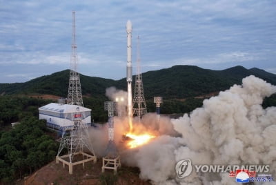 [2보] 북한 "정찰위성 성공적 발사…궤도에 정확히 진입"