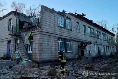 러, 신형 드론 우크라전 투입 준비…열압력탄·화염방사기 장착(종합)