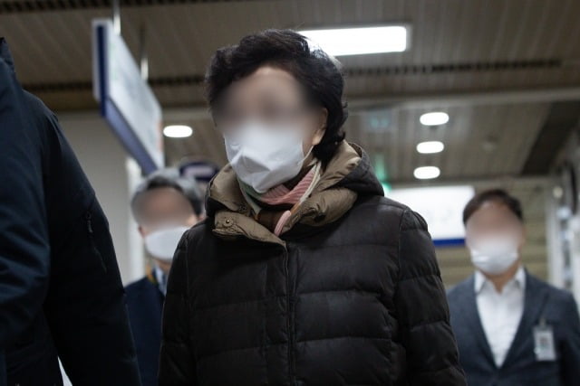 [속보] 윤석열 대통령 장모 '잔고증명 위조' 징역 1년 확정