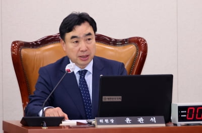 검찰, '민주당 돈 봉투 사건' 윤관석에 징역 5년 구형 