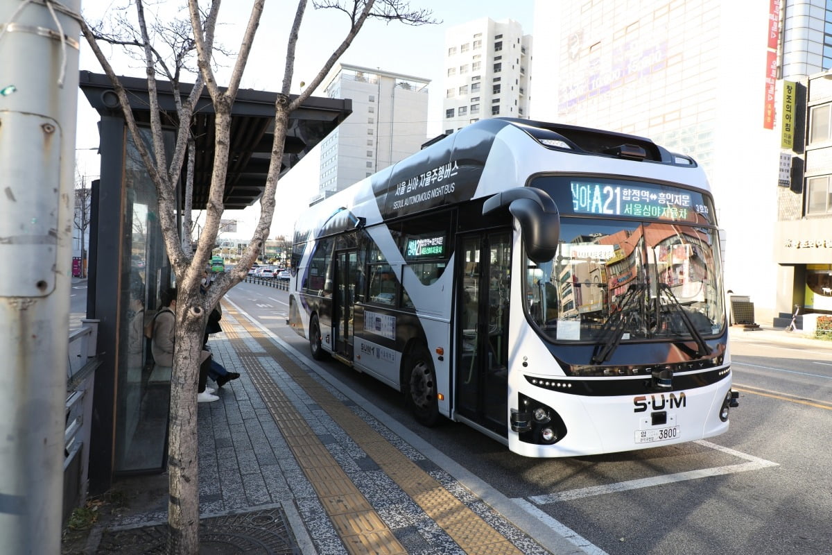 서울시가 4일밤부터 운행하는 심야 자율주행버스 모습 / 서울시 제공