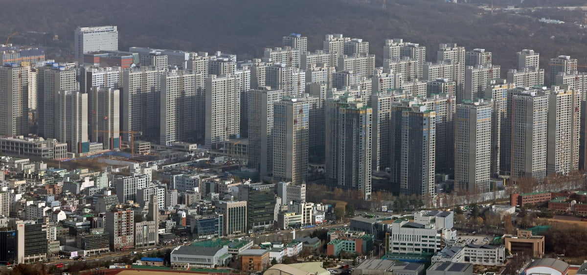 PF 위기에도 건설주는 승승장구…증권사 "전망 틀렸다" 반성문