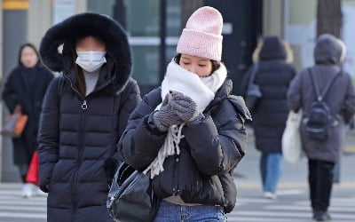 [포토] 북극발 한파…슬롯 머신 게임 싸맨 시민들