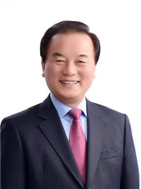 정갑윤 전 국회부의장, 교직원공제회 신임 이사장 취임