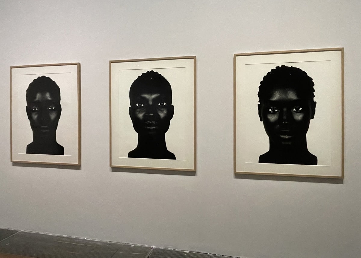 Valérie Belin, Sans titre, de la série Femmes noires, 2001, tirages argentique 2019, 
épreuve d’artiste acquise avec l’aimable autorisation de la galerie Nathalie Obadia, 2019 @photo by Mirae Shin