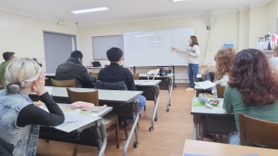 "TOPIK 시험은 어불성설"…'블루칼라' 외국인 근로자들 호소