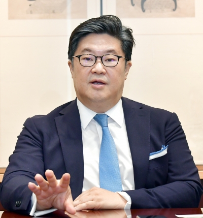김병주와 5인의 MBK '키맨'…한국계 미국 IB맨·김앤장 출신 변호사가 주력