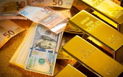 美 금리인하 기대감…금값, 사상 최고가 근접