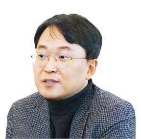 정철 지평 동유럽팀장 "우크라 재건, 한국 강점인 IT 인프라 공략해야"