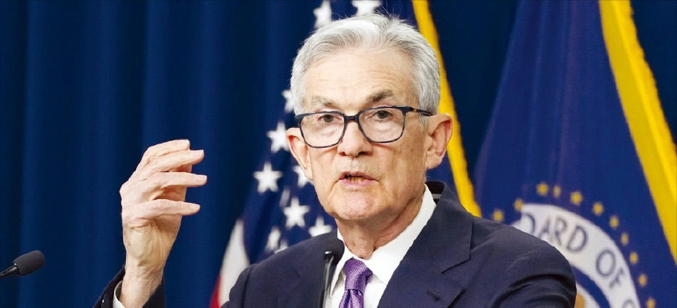 제롬 파월 미국 Fed 의장이 지난 13일 기준금리를 5.25∼5.50%로 동결하면서 추가 긴축은 없을 것임을 시사했다. /로이터연합뉴스 