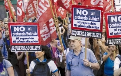 밀레이 "출산휴가 폐지·퇴직금 삭감"…아르헨 시위 확산