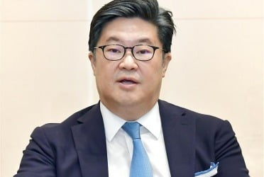 김병주 재산 97억弗…국내 최고 부자 등극