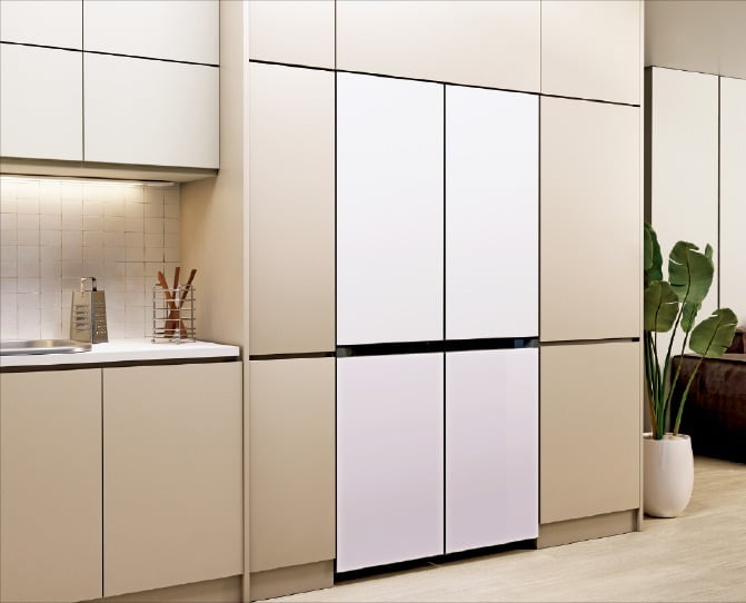 맞춤형 가전 시대를 연 삼성전자의 비스포크 냉장고가 친환경 절전 가전으로 거듭나고 있다. /삼성전자 제공
 