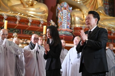 윤 대통령 "불교 역사에 살아 숨 쉴 것"…자승스님 영결식 엄수