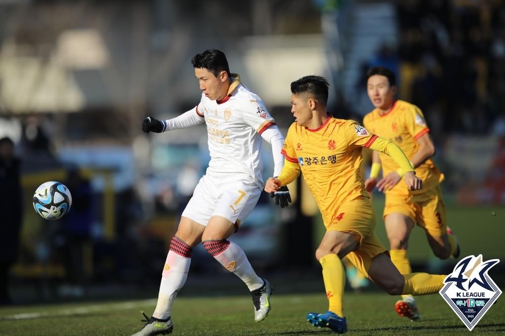 1부든 2부든 최소실점…이정효호 광주 '공격축구' 비결은 '수비'