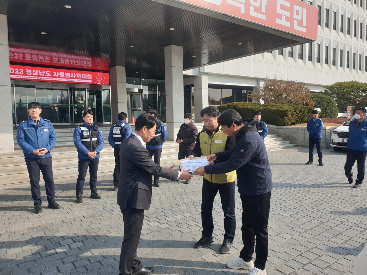 보건의료노조 "경남도와 도의회는 진주병원 신속 설립하라"