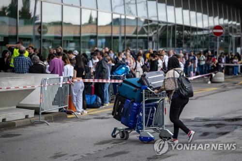 제네바 공항 활주로 사고로 4시간 운영중단…獨장관도 발묶여