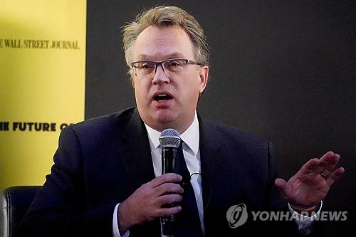 파월 발언 진화나선 뉴욕연은 총재…"금리인하는 논의주제 아냐"