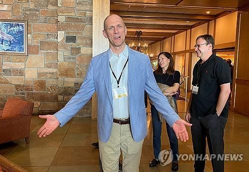 '파월 금리인하 발언' 연일 진화…"시장, 듣고 싶은 것만 들어"(종합)