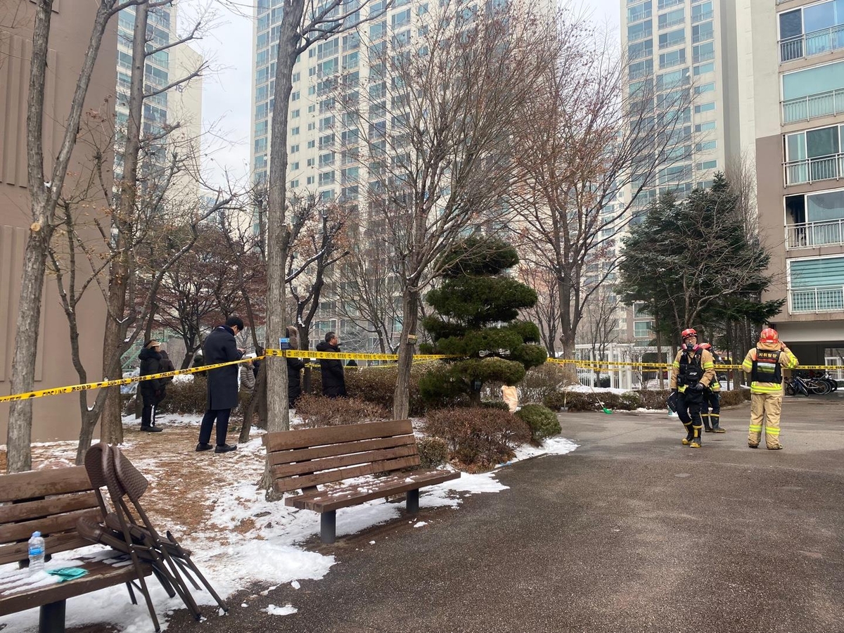 도봉구 고층아파트 성탄절 새벽 불…2명 사망·29명 중경상(종합2보)