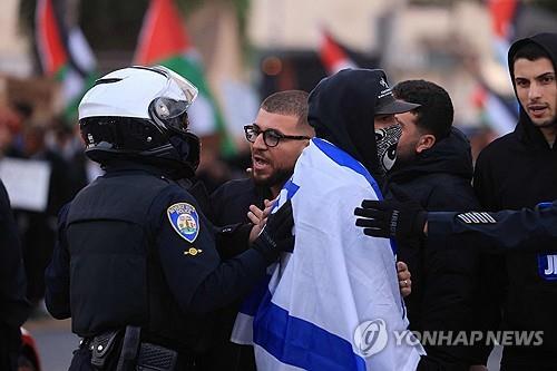 예수 고향 삼킨 전쟁에 침울한 지구촌 성탄절…테러위협·시위도