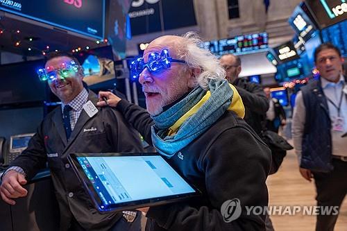 뉴욕증시 9주 연속 강세 마감…S&P500 지수 올해 24%↑