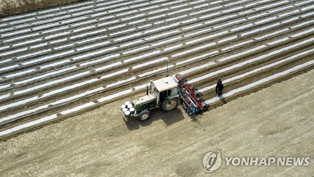 '맞불' 꺼내든 中, 미국 기업·인사 2명 제재