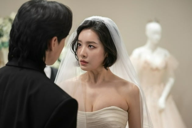 ナナ・チャジュヨン, 女優脱がせ始めたネットフリックス